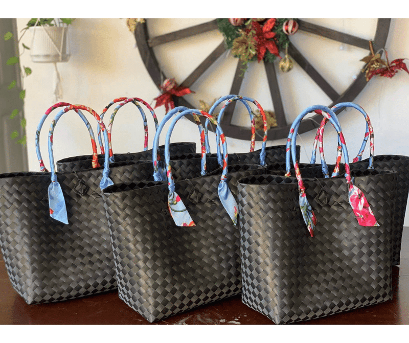 Lucia handmade bayong bag (L)